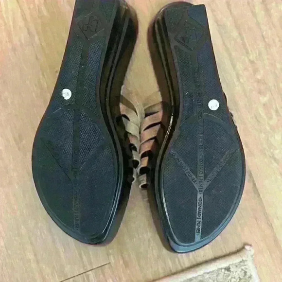 Donald J Pliner Cissy Gold Wedge Sandals Size - 9.5 - Picture 5 of 7